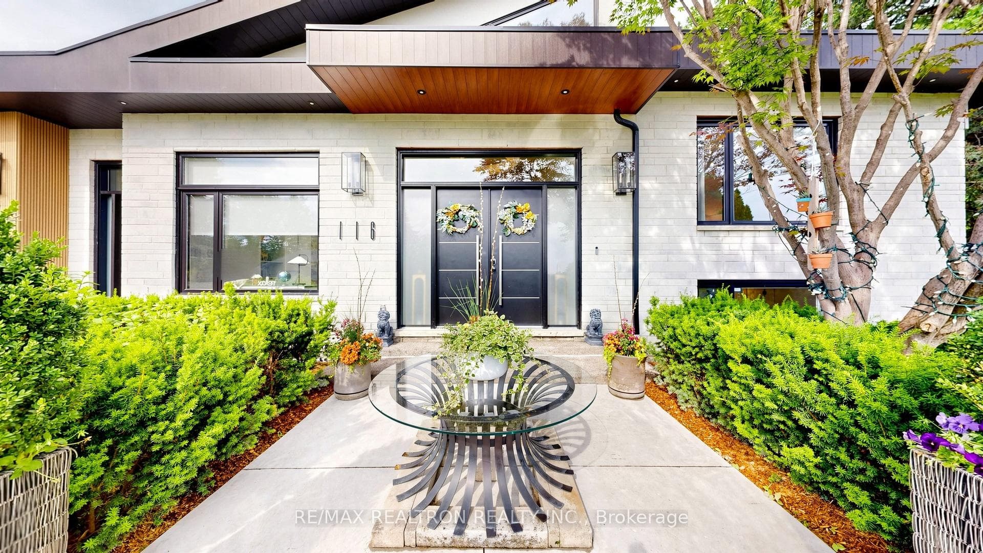 116 Laurentide Drive photo 4