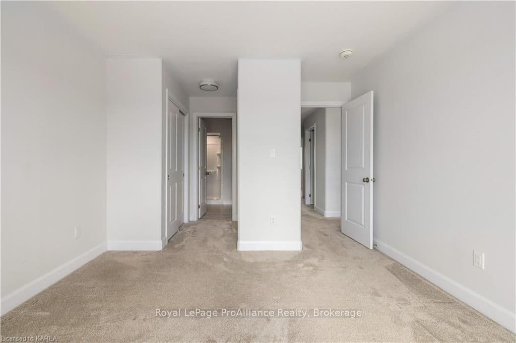 131 SUPERIOR Drive photo 28