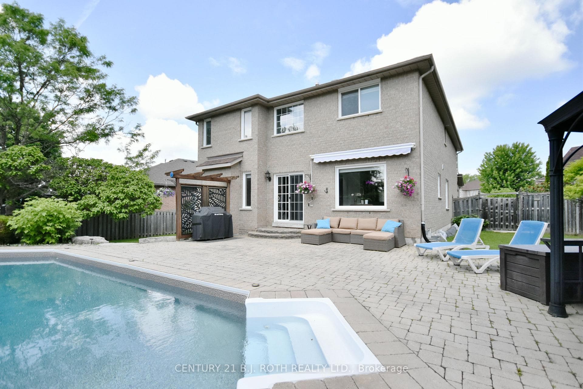 17 Newberry Court photo 35