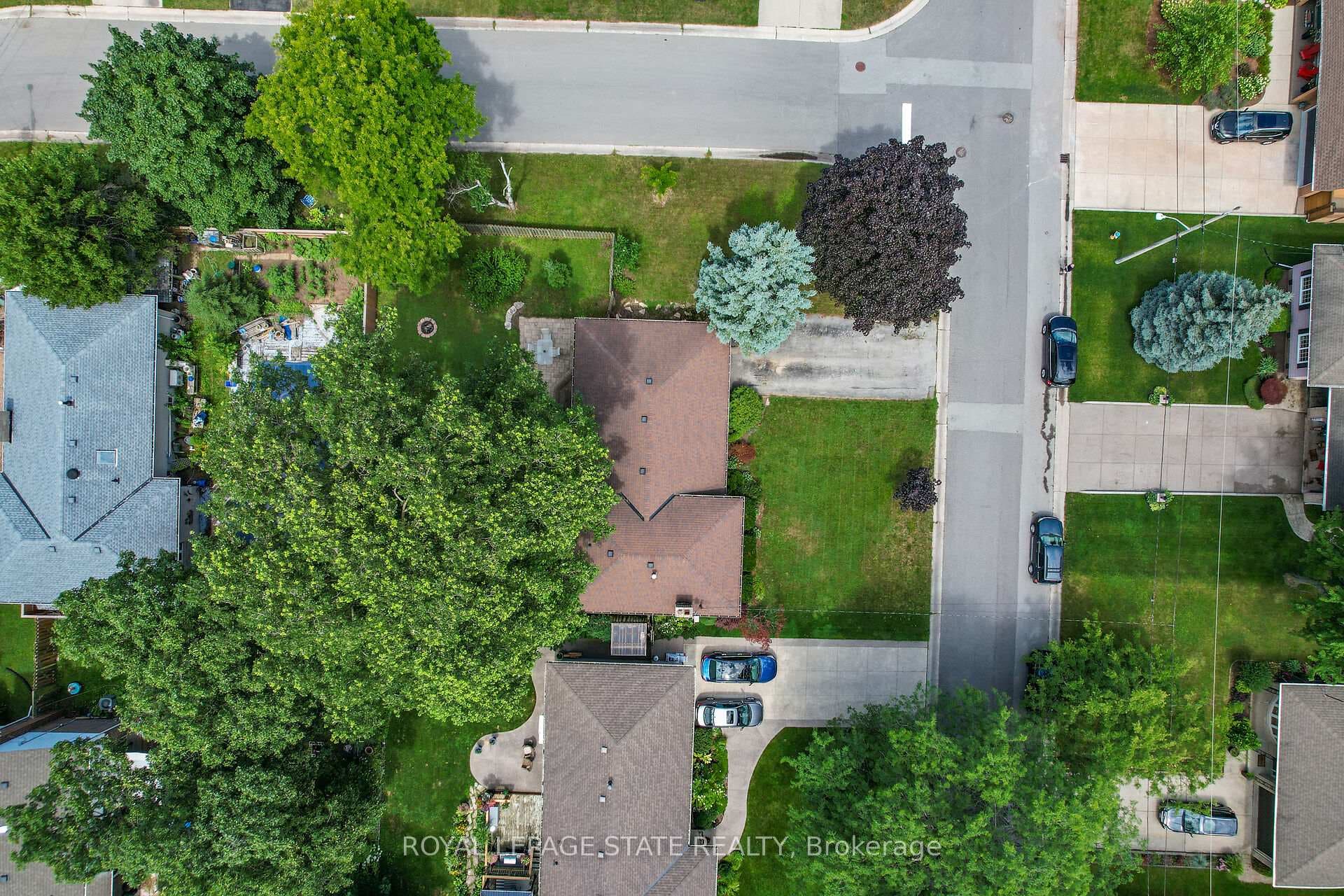 26 Leawood Drive photo 3