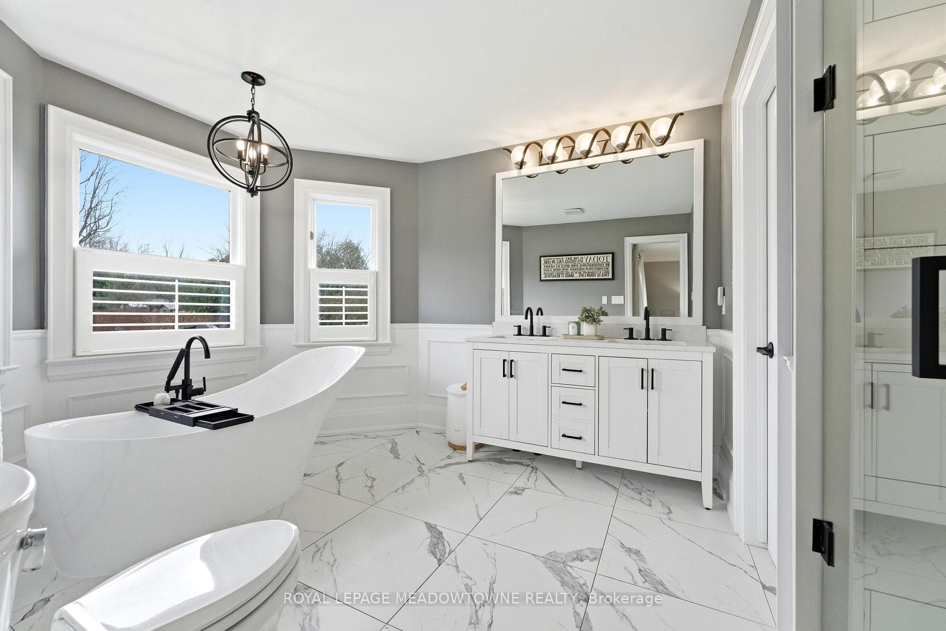 2 Blueheron Lane photo 16