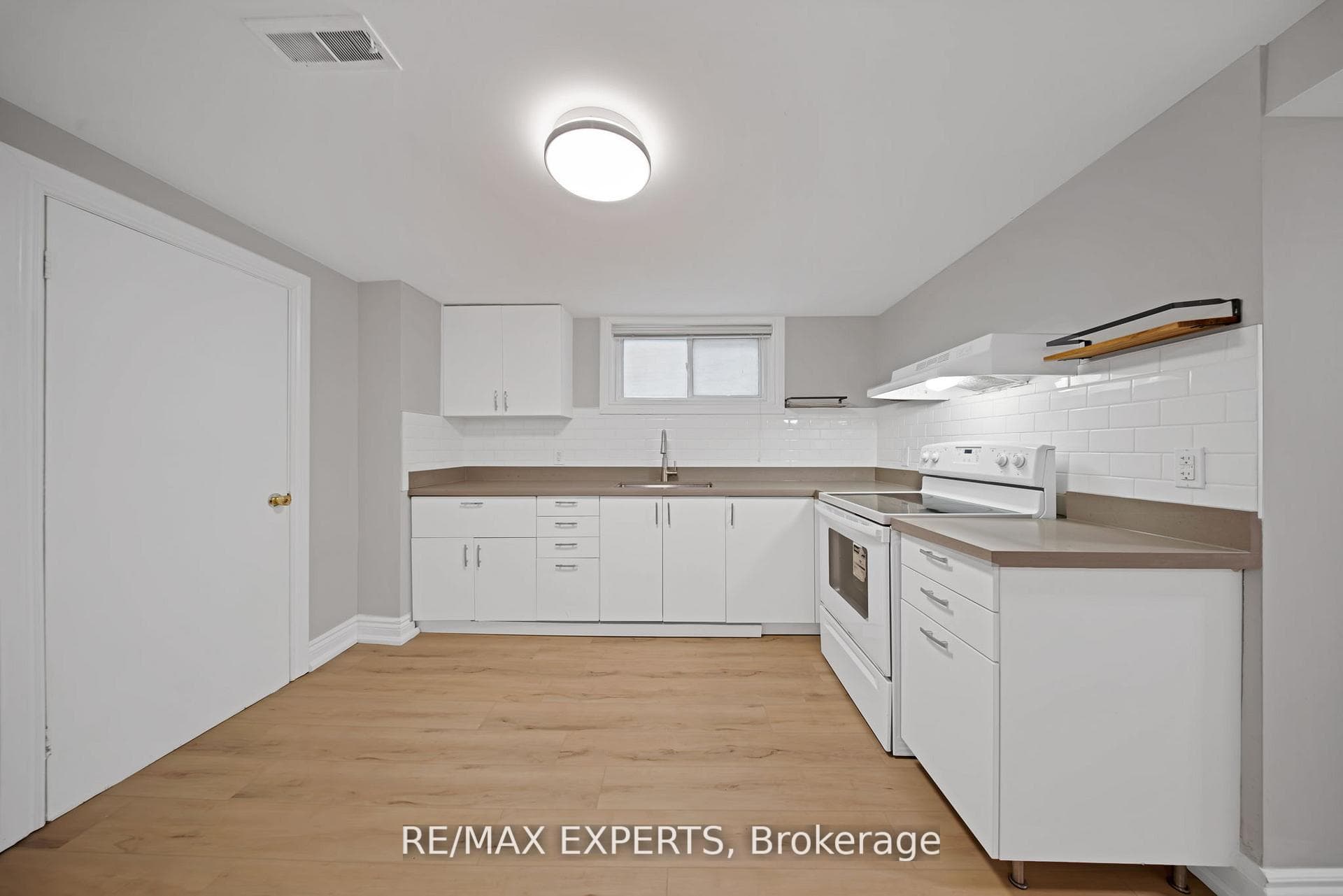 934 Beechwood Avenue Unit Lower photo 6