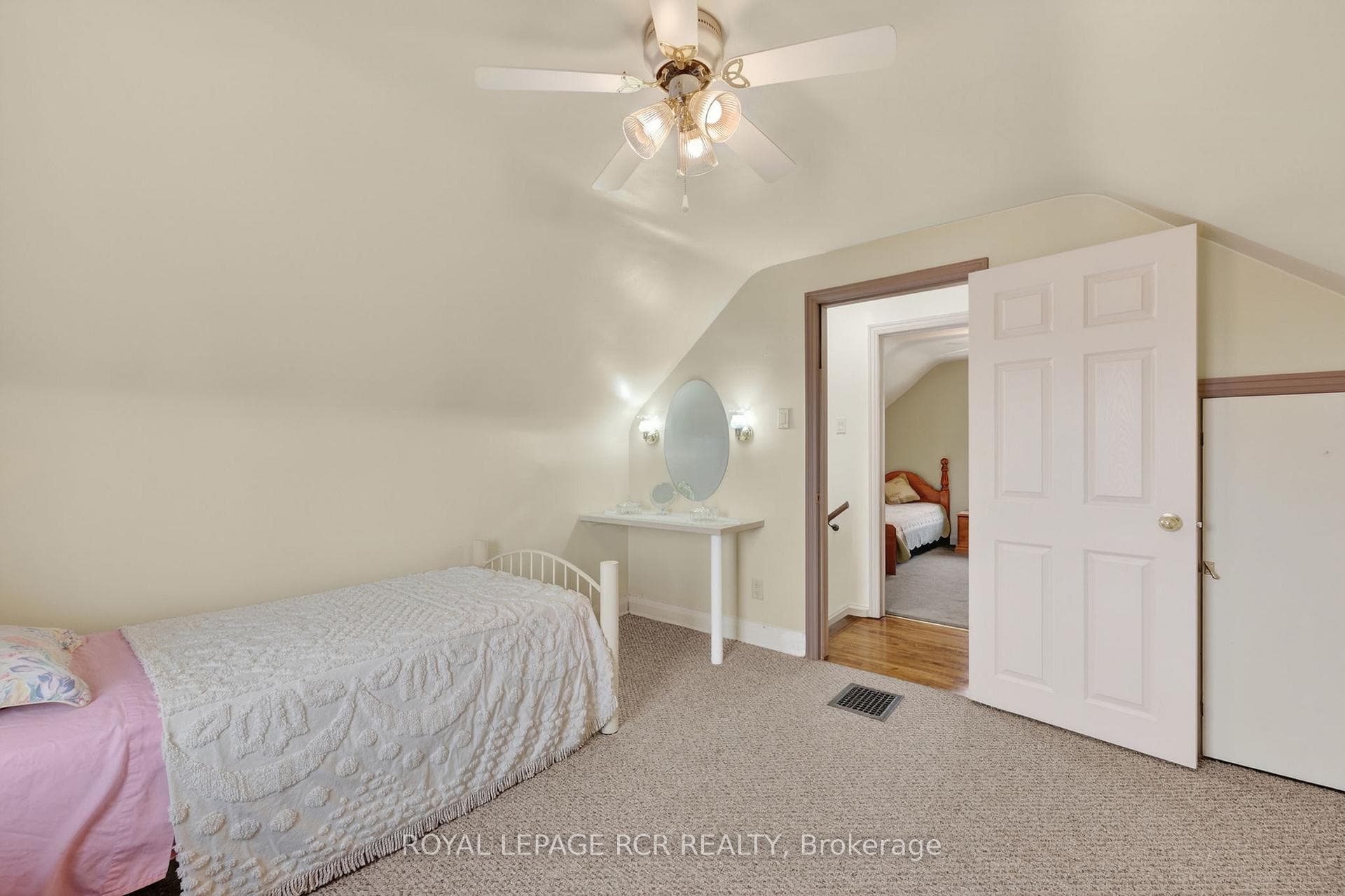 65 Donald Street photo 22