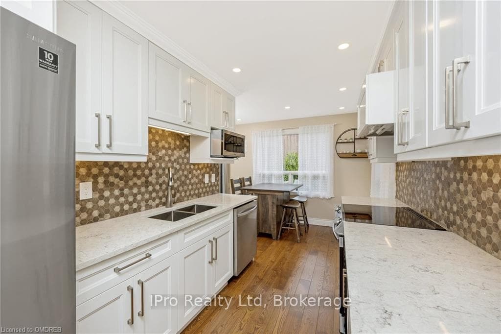 7 CALVERT Drive photo 5