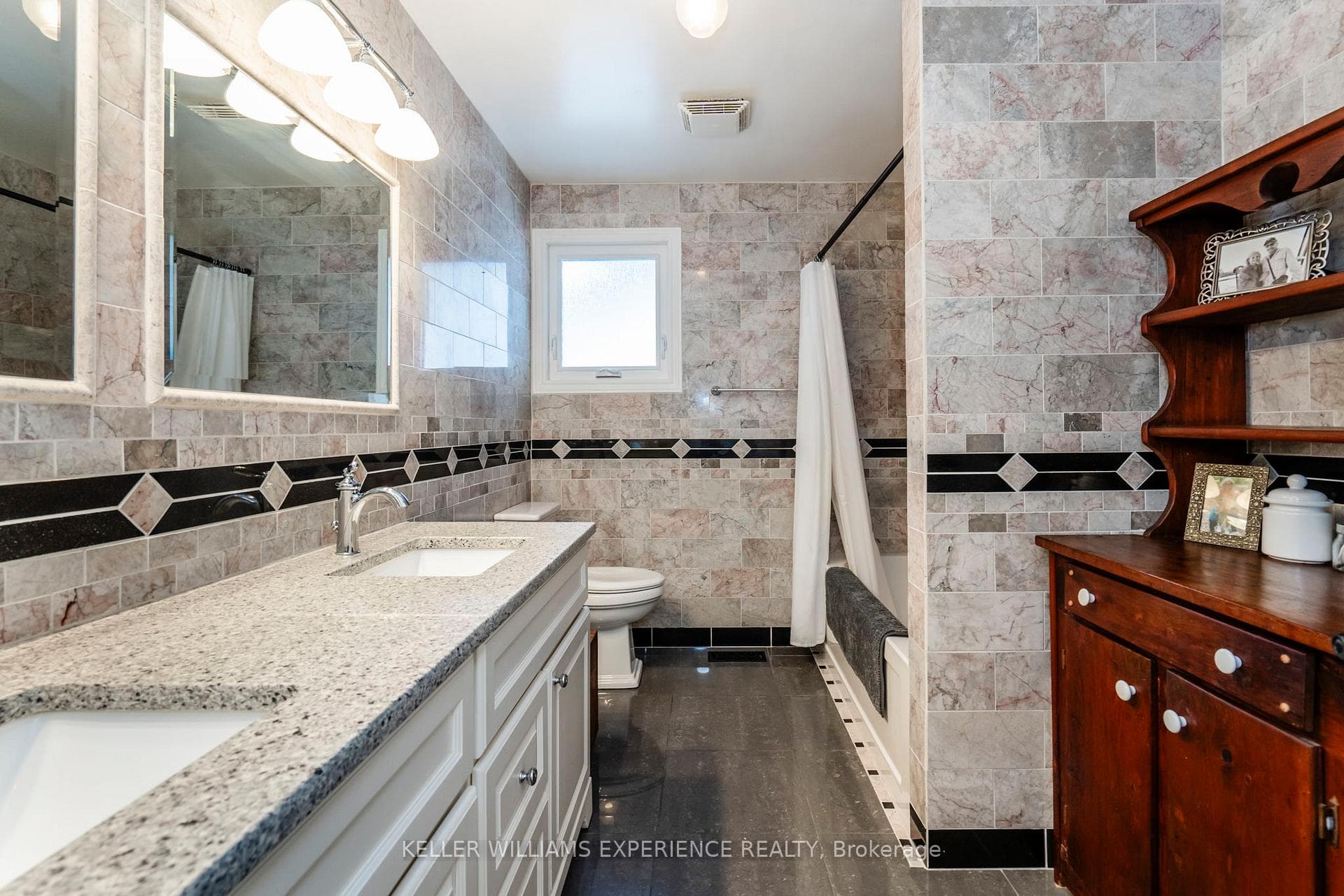 800 Birchwood Drive photo 23