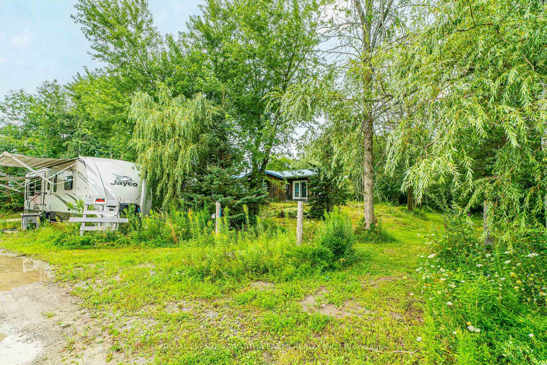 917 Settlers Road photo 33