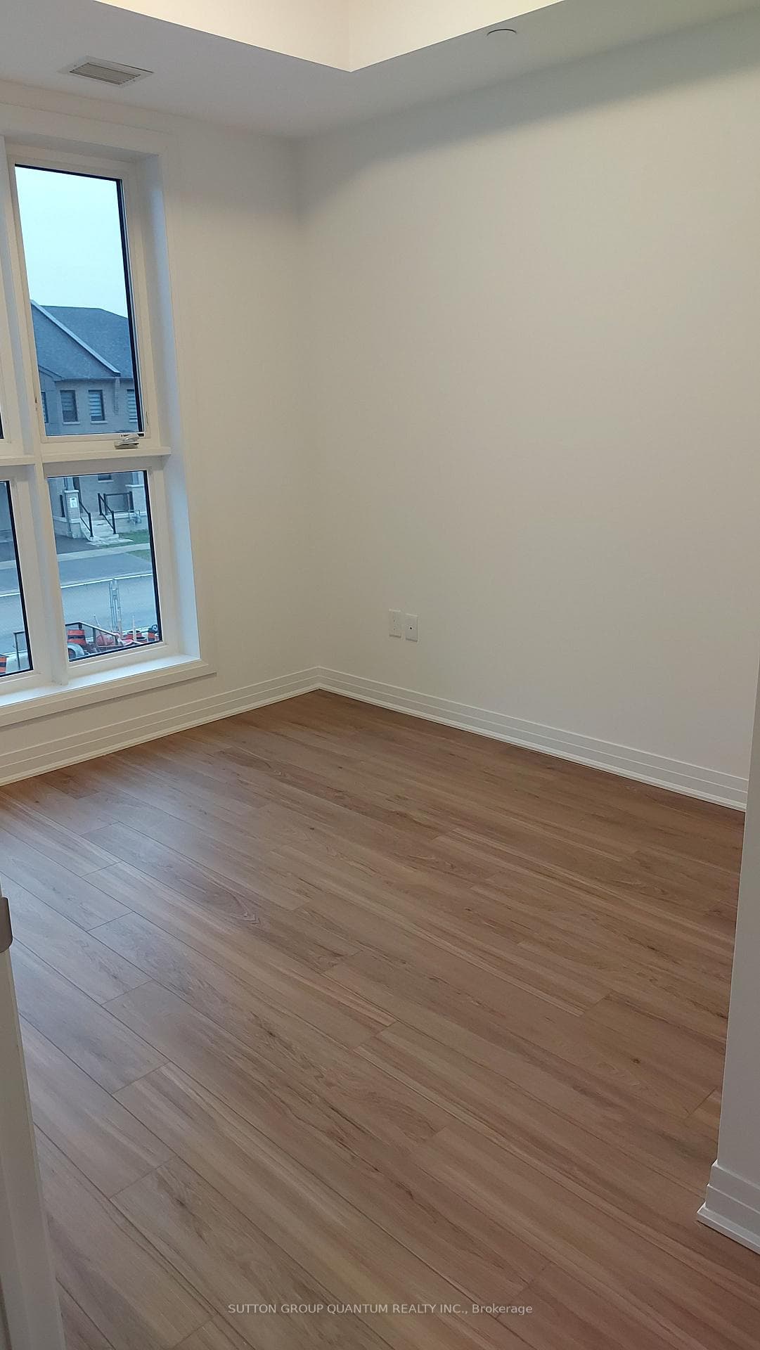 490 Gordon Krantz Avenue Unit 206 photo 10