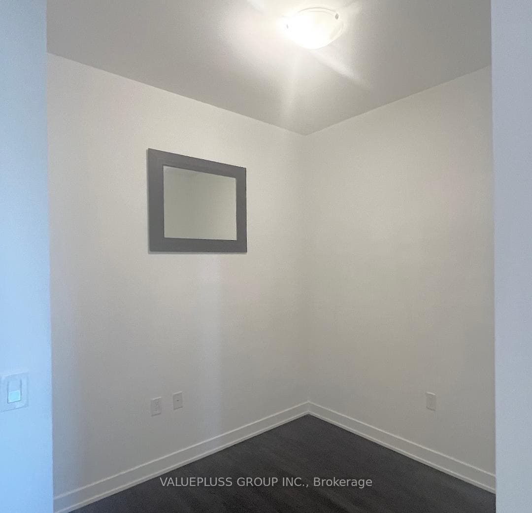 75 Oneida Crescent Unit 1506 photo 12