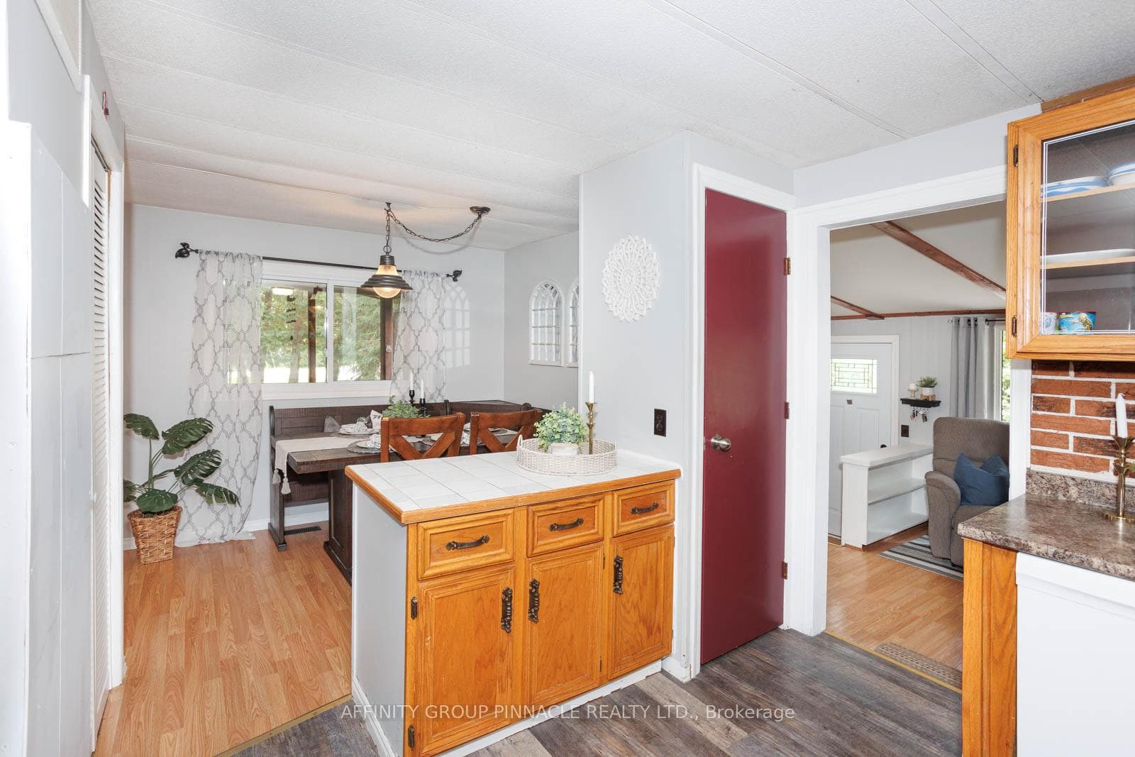 33 GLENWAY Drive photo 14