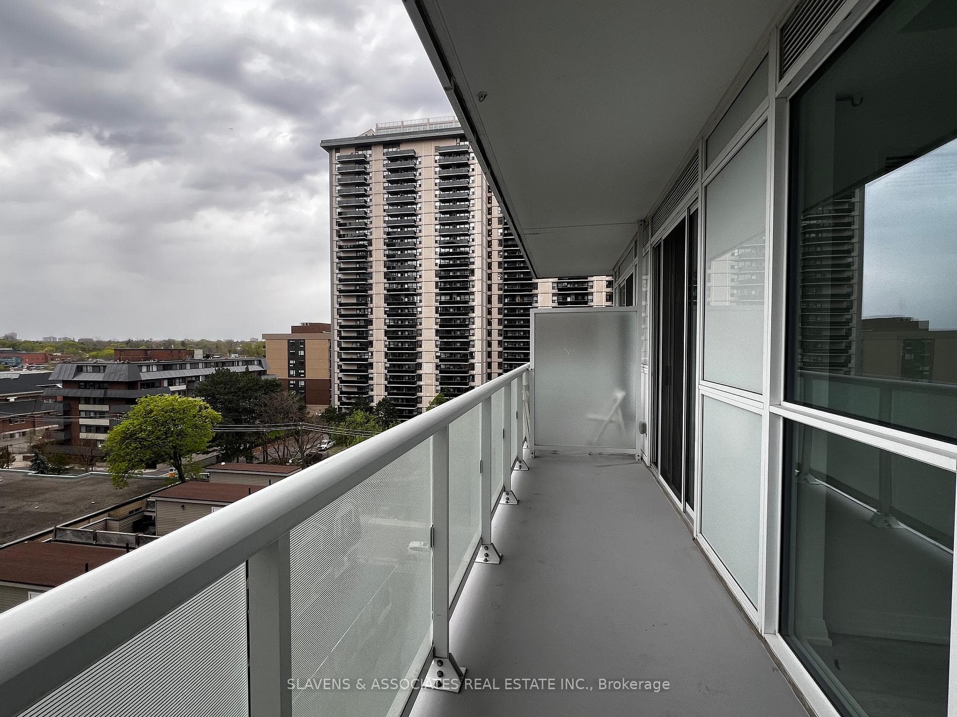 101 Erskine Avenue Unit 713 photo 15