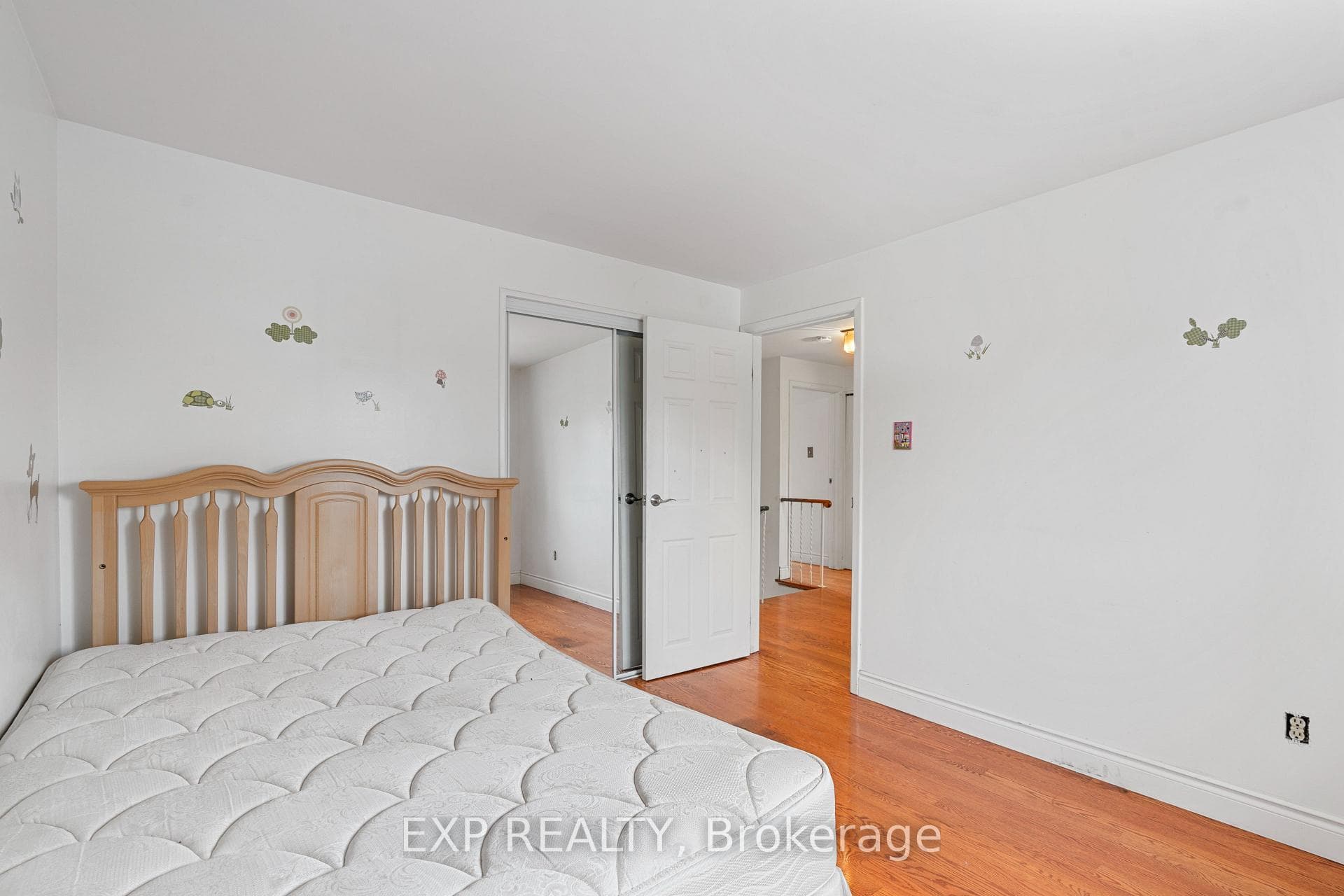 2210 Thorn Lodge Drive photo 22