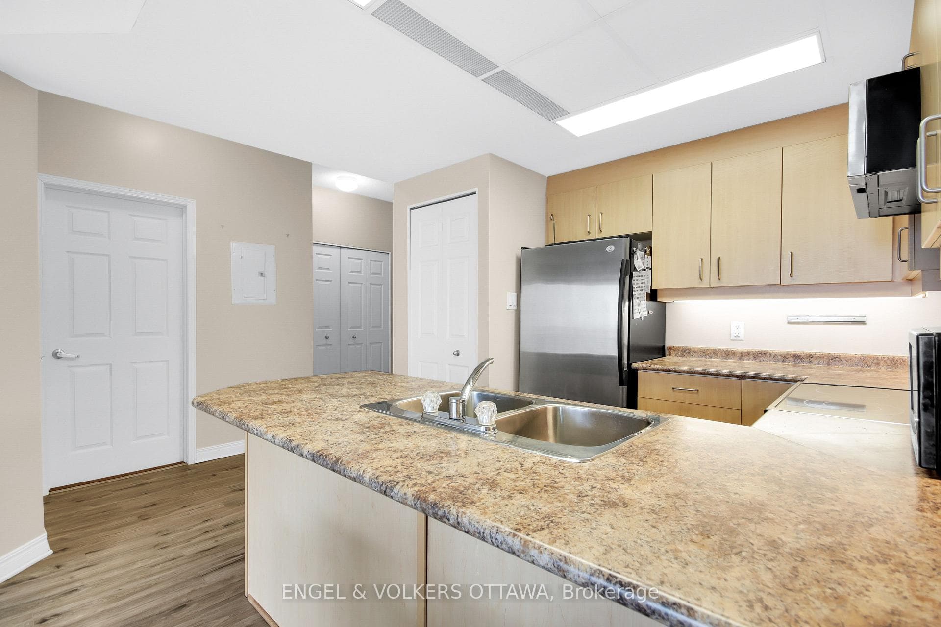 134 York Street Unit 607 photo 11