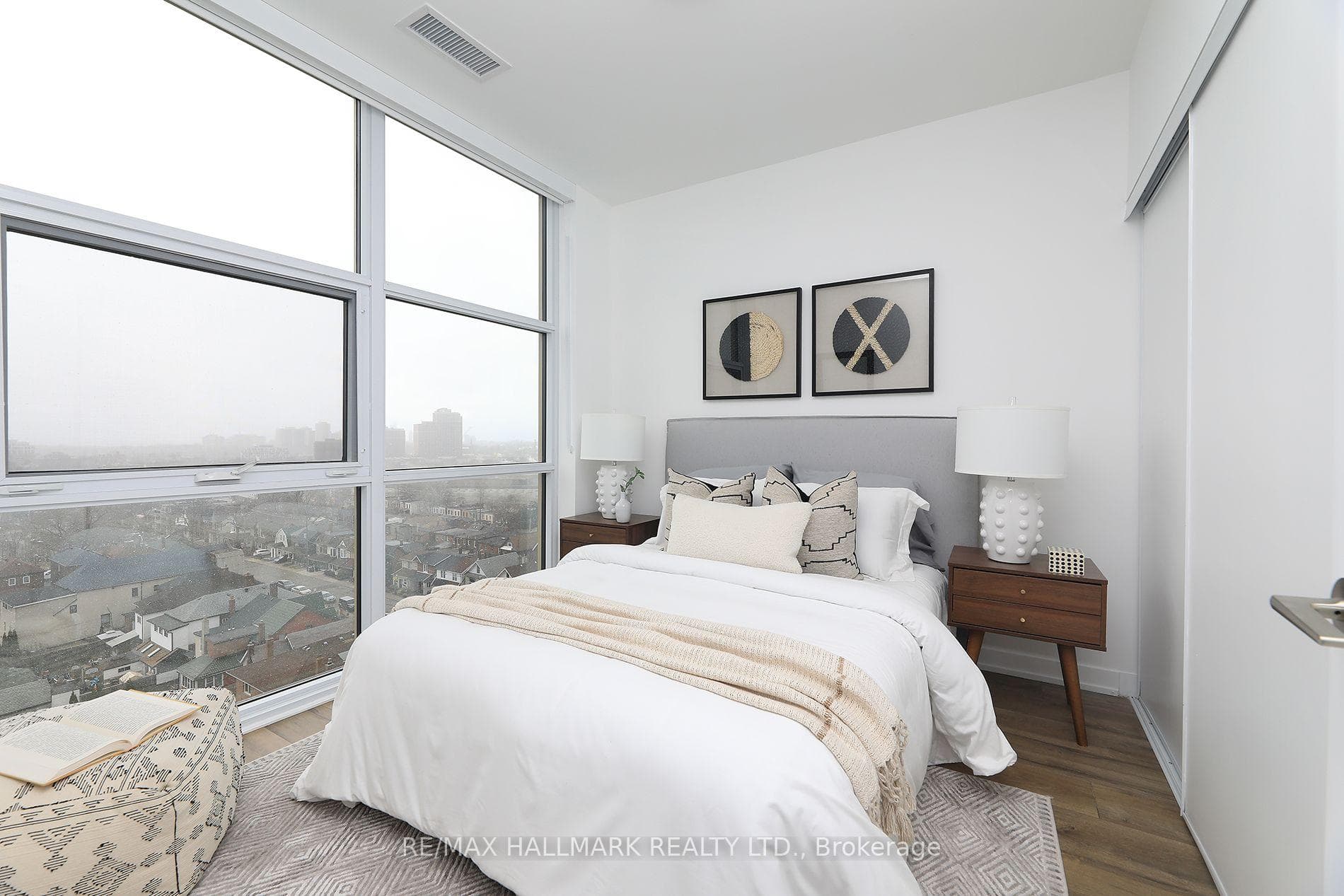 1787 St. Clair Avenue Unit 1111 photo 28