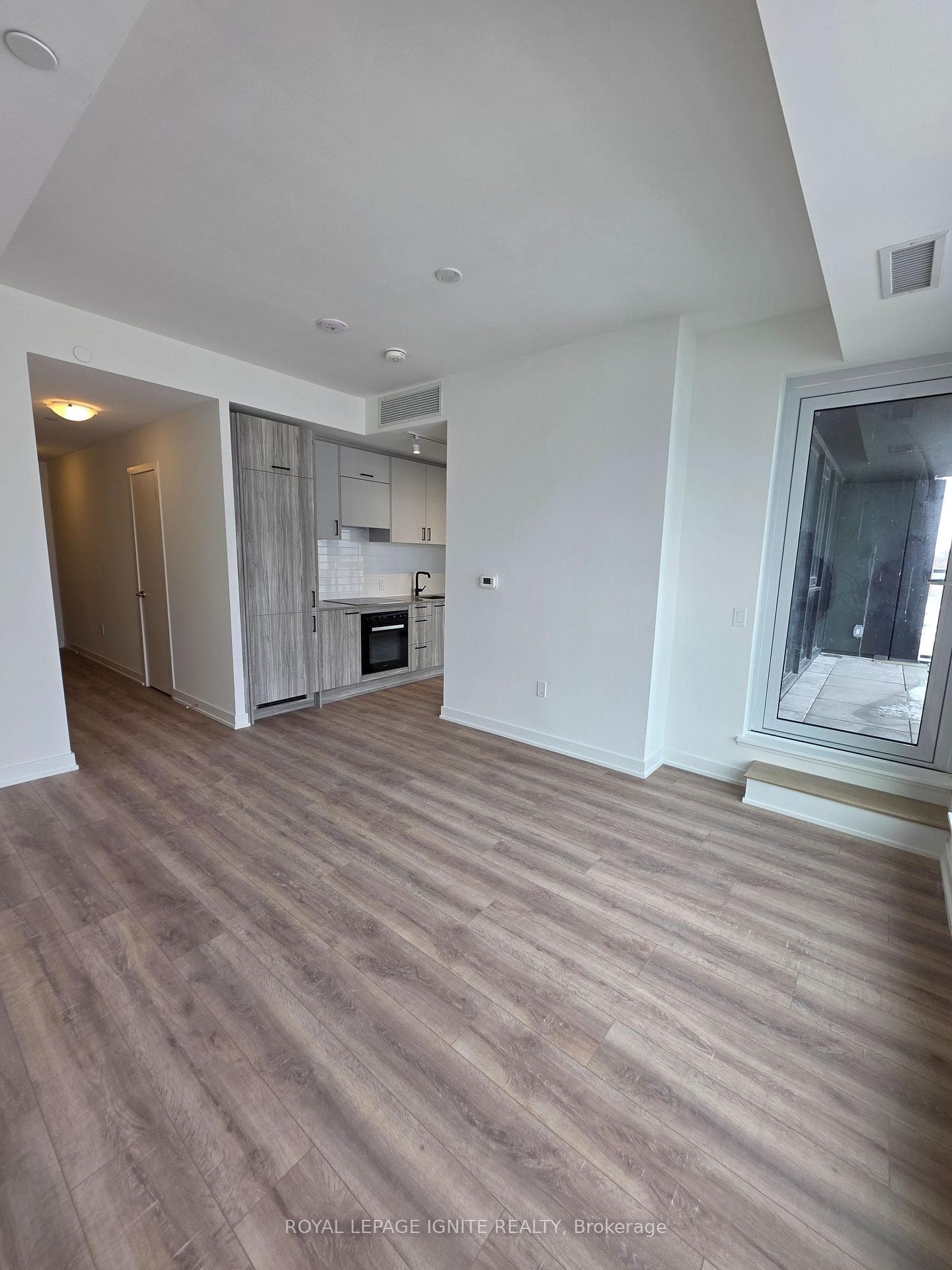 5 Quarrington Lane Unit 505 photo 8