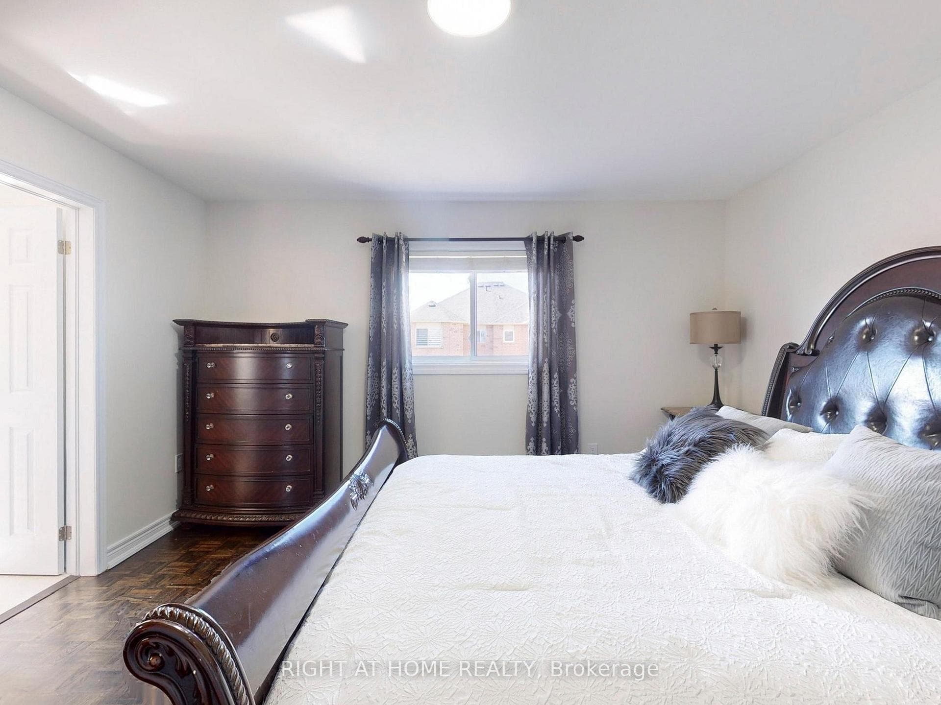 16 Castelli Court photo 24