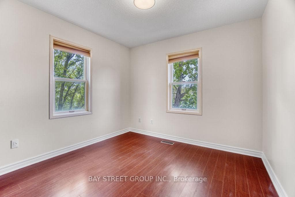 5659 Glen Erin Drive Unit 7 photo 20