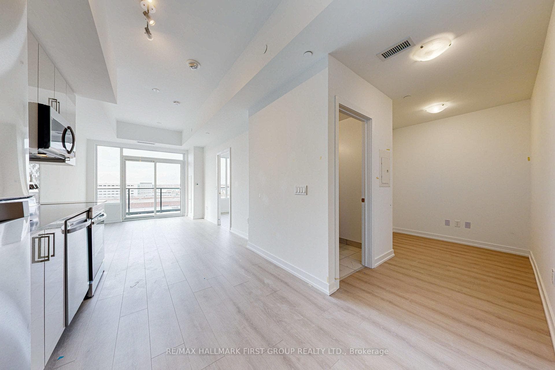 1435 Celebration Drive Unit 601 photo 7