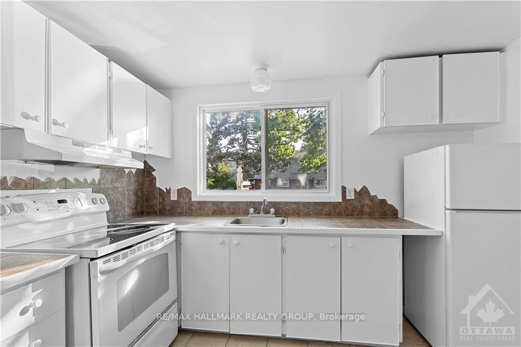 1474 HEATHERINGTON Road Unit C photo 6