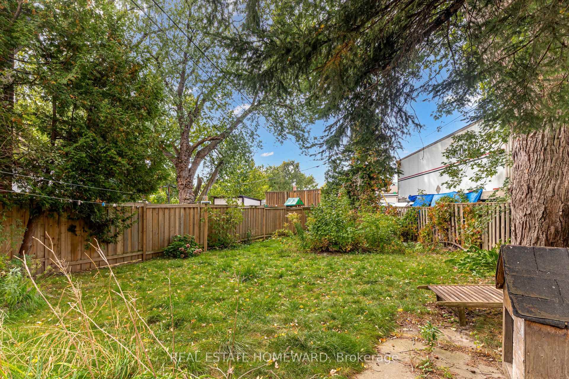 146 Gradwell Drive photo 28