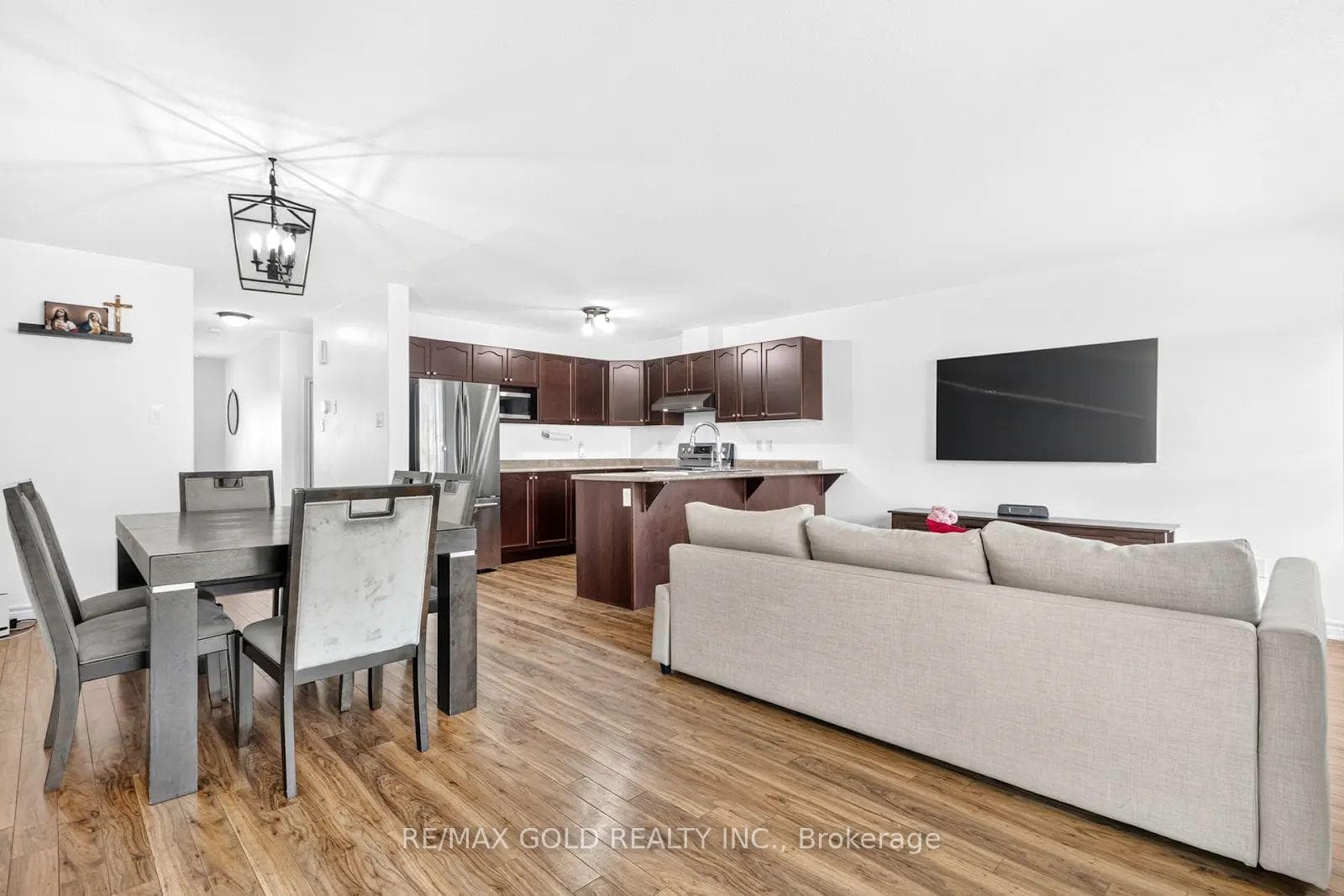 106 Thomas Street photo 13