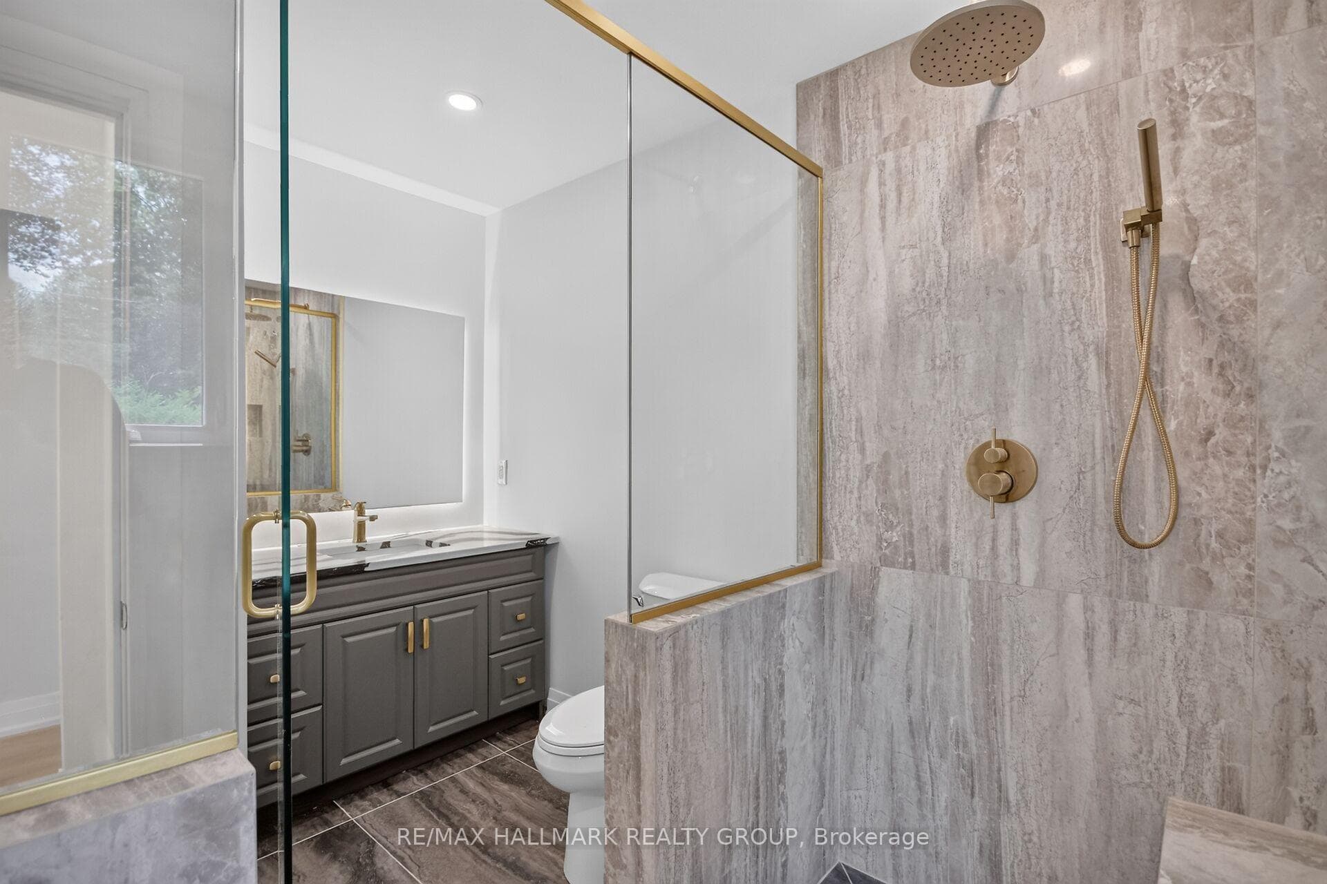 lower level bath