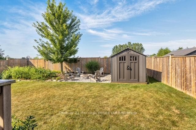 83 Walker Road photo 42