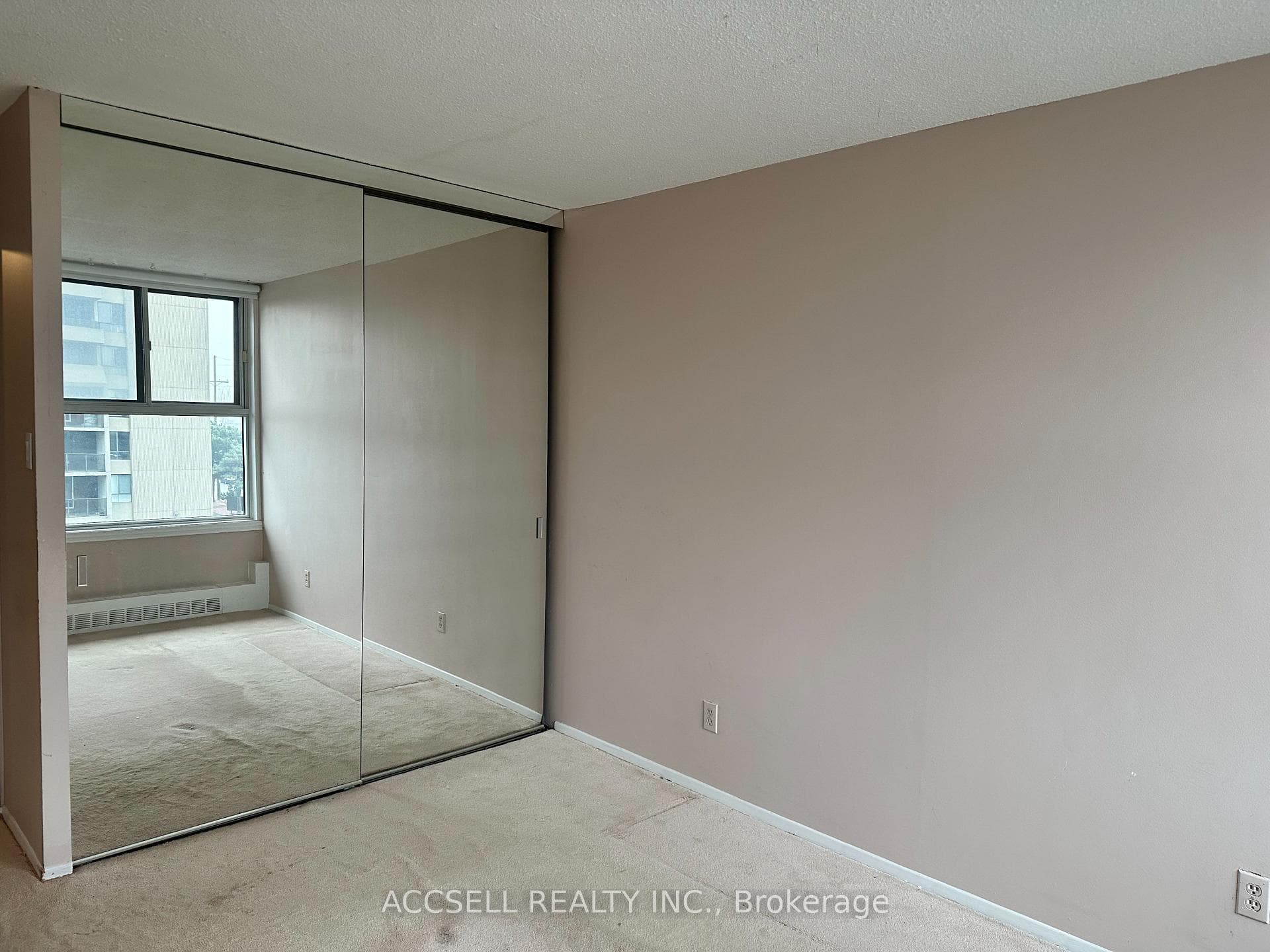 1785 Frobisher Lane Unit 608 photo 18