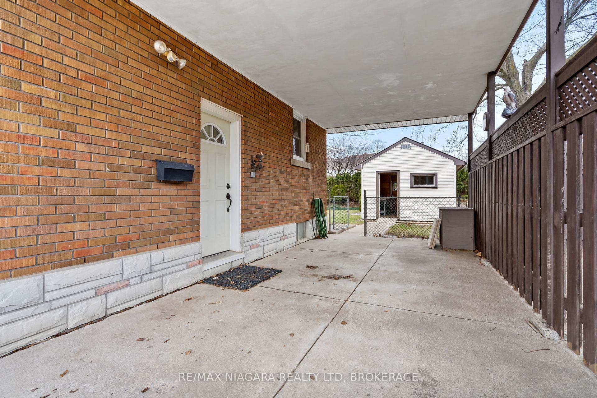 6691 GLENDOONE Street photo 19