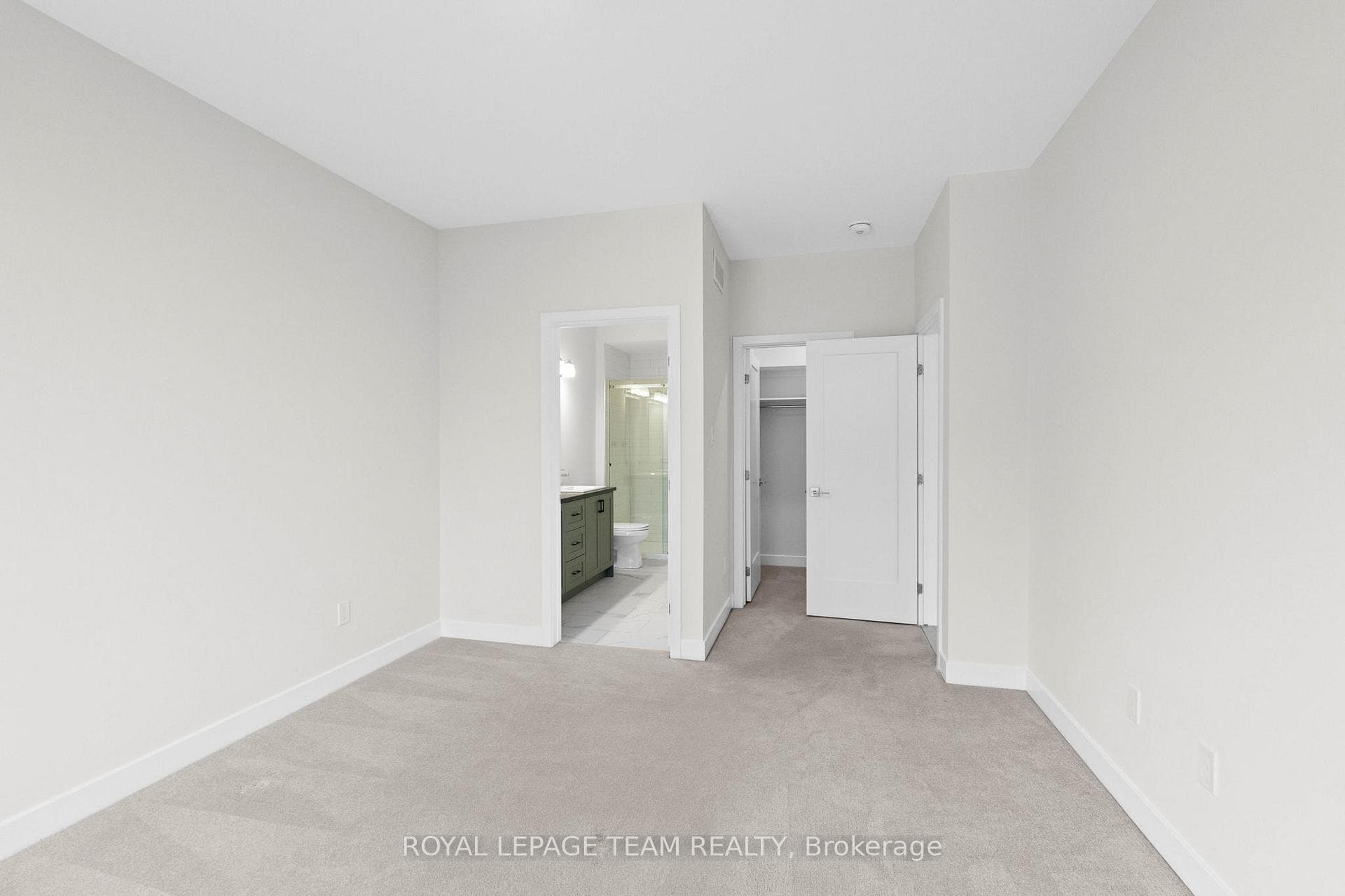 295 WOOD Avenue photo 23