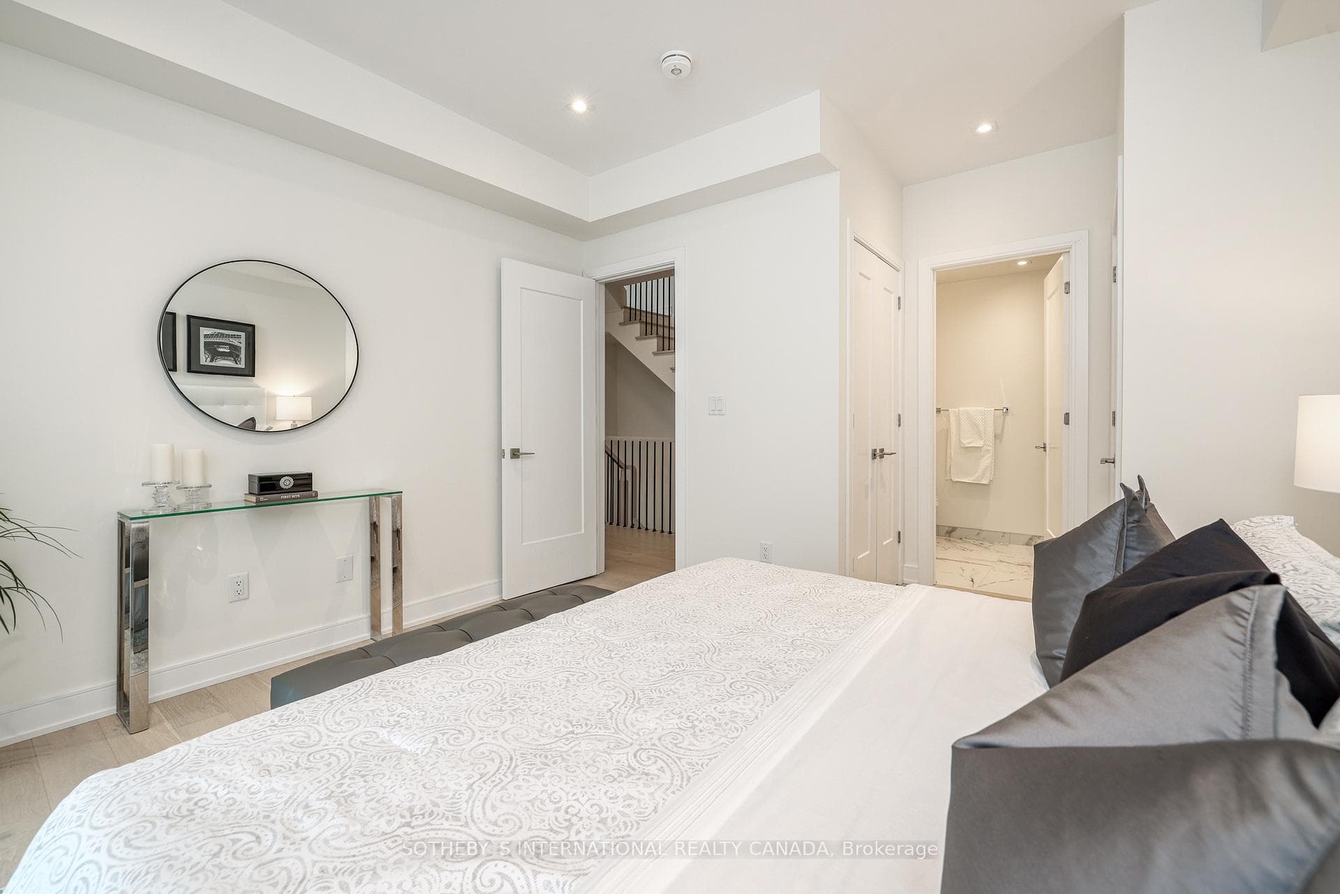 430 Roncesvalles Avenue Unit Th2 photo 14