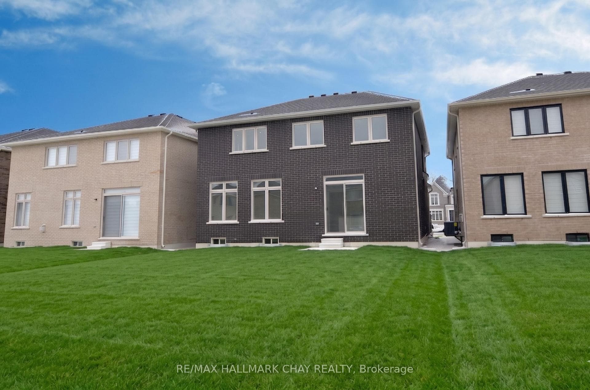 18 Hummingbird Grove photo 23