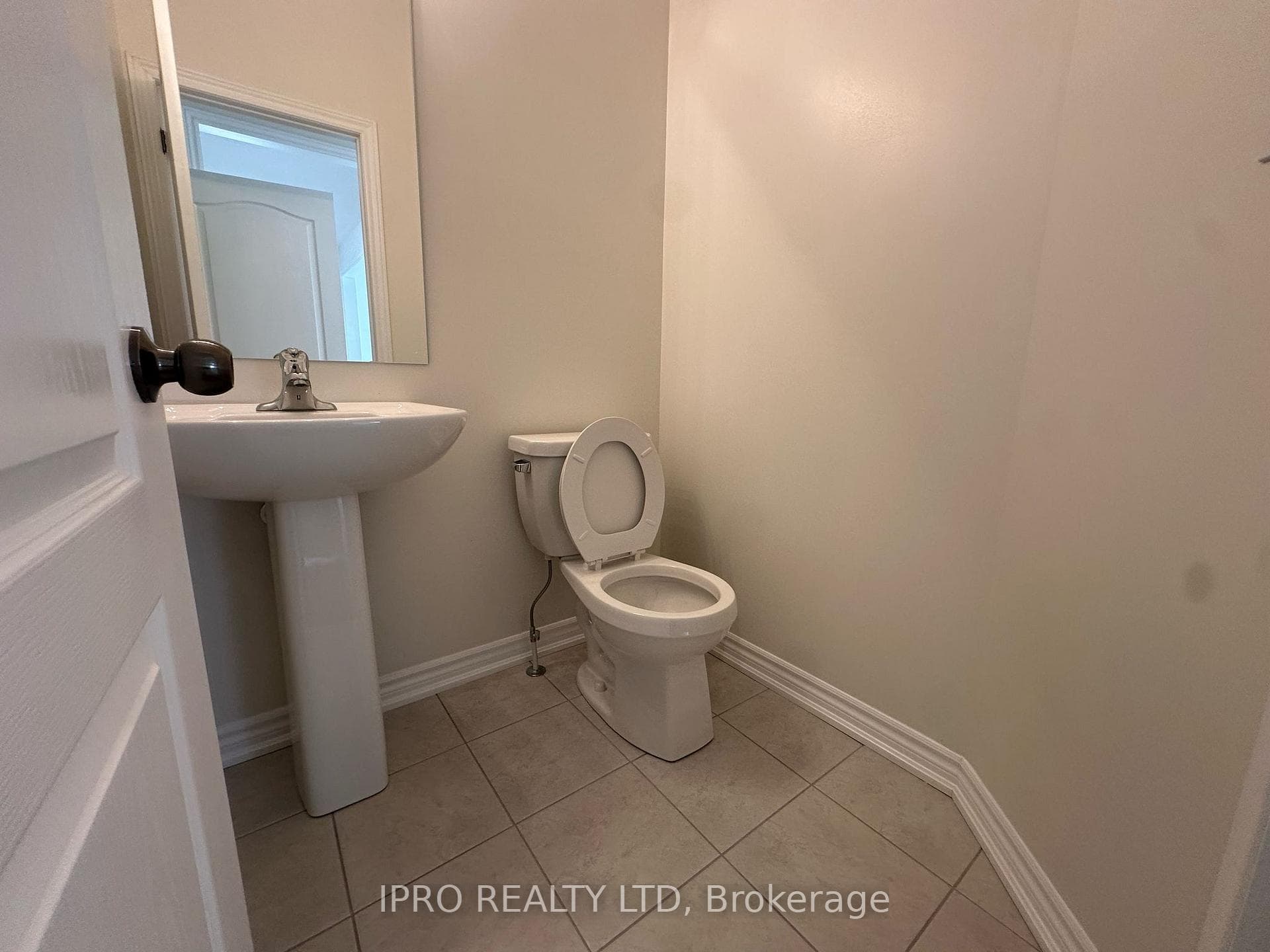 9 Lawrence D Pridham Avenue photo 14