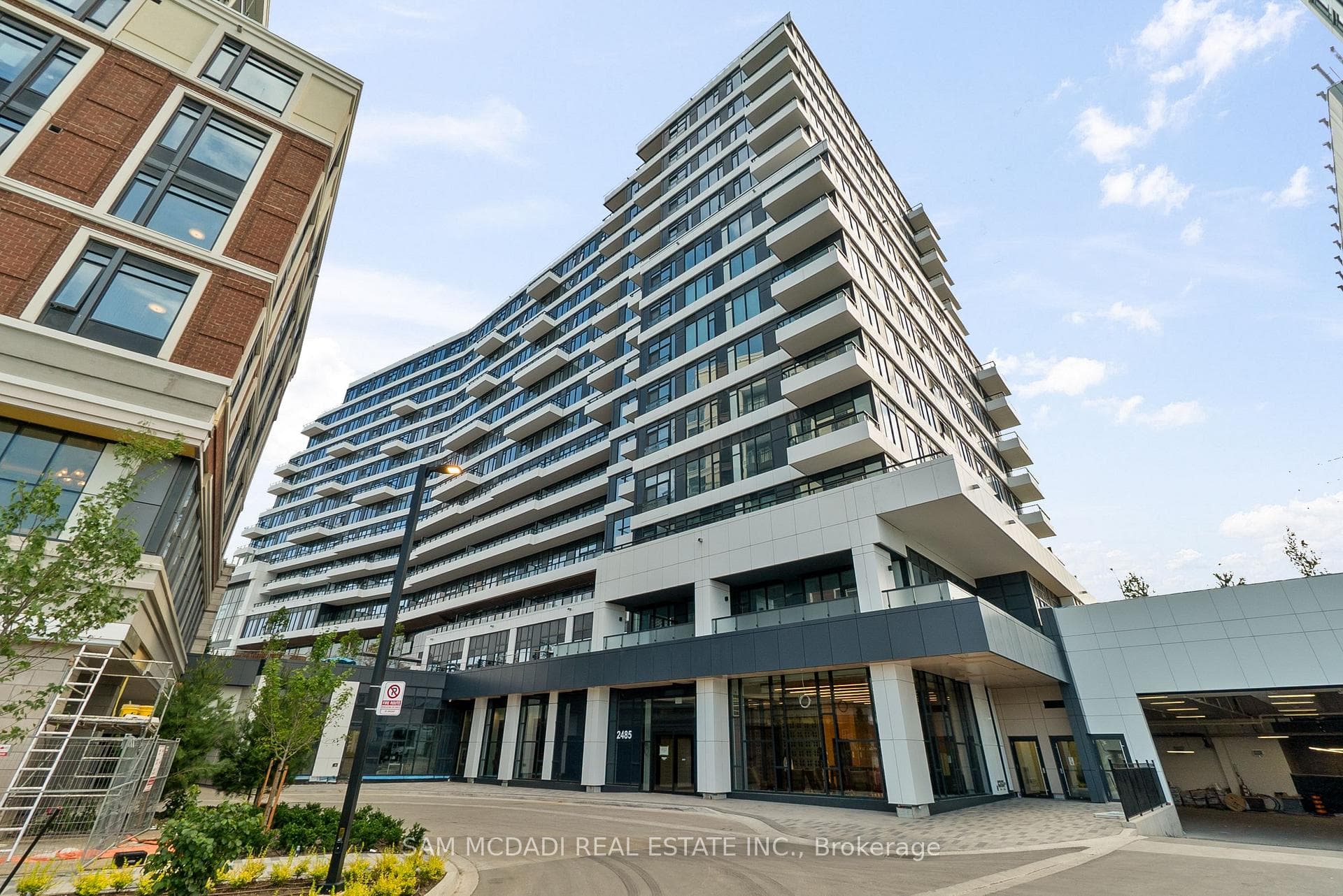 2485 Eglinton Avenue Unit 524 photo 1