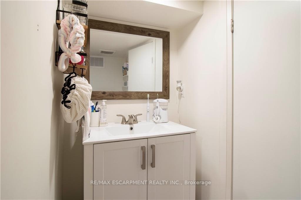 59 Garnet Street photo 18
