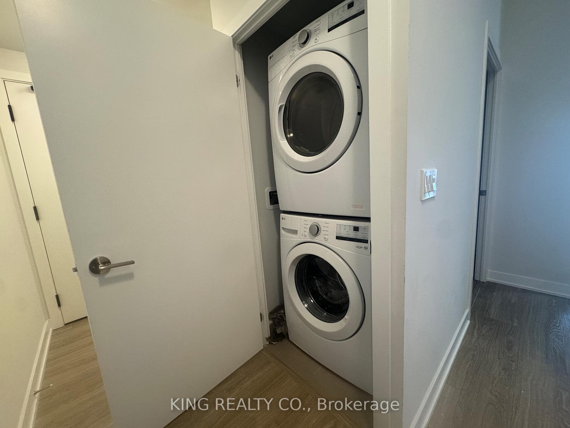 4130 Parkside VIllage Drive Unit 1005 photo 3