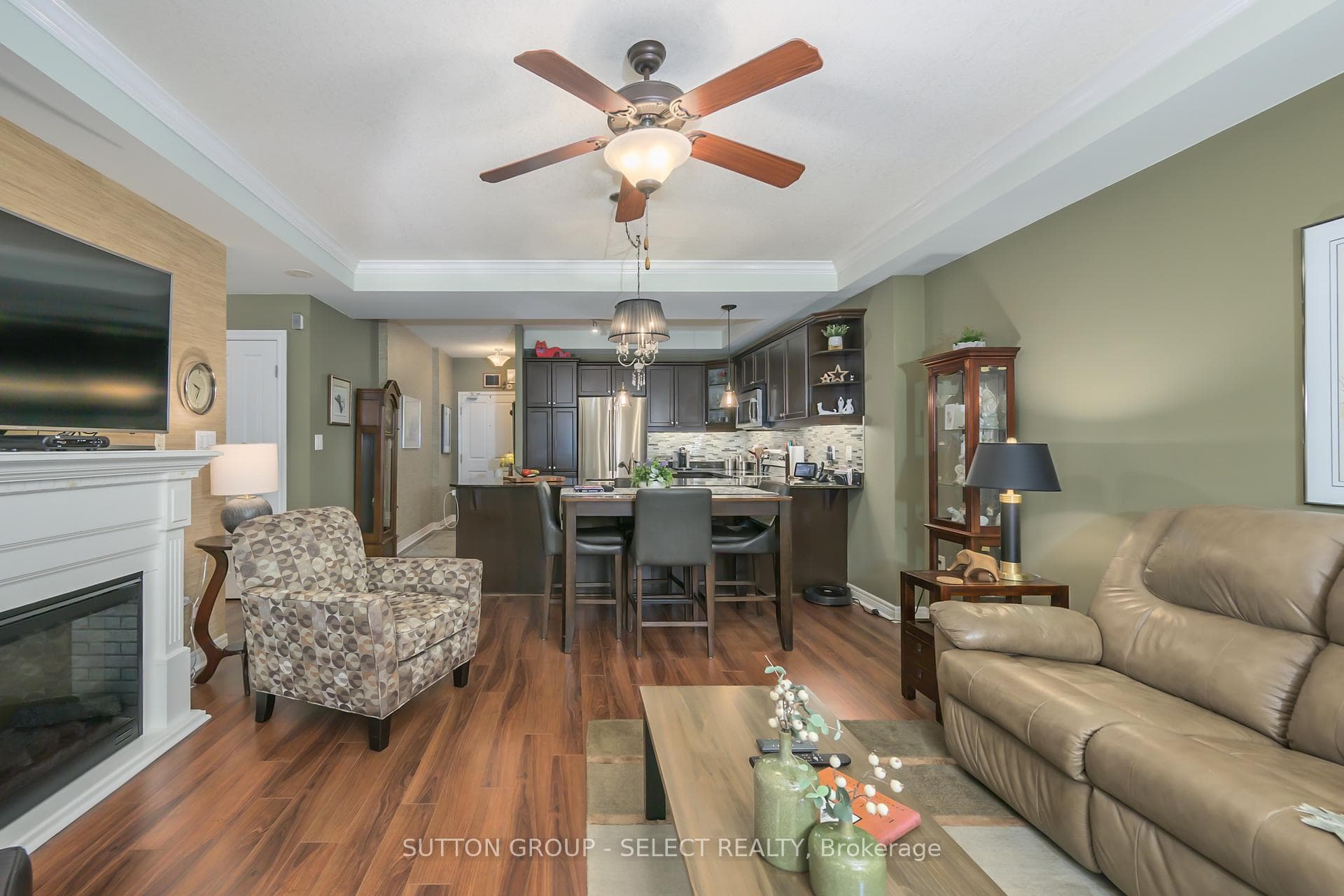 1030 Coronation Drive Unit 812 photo 12