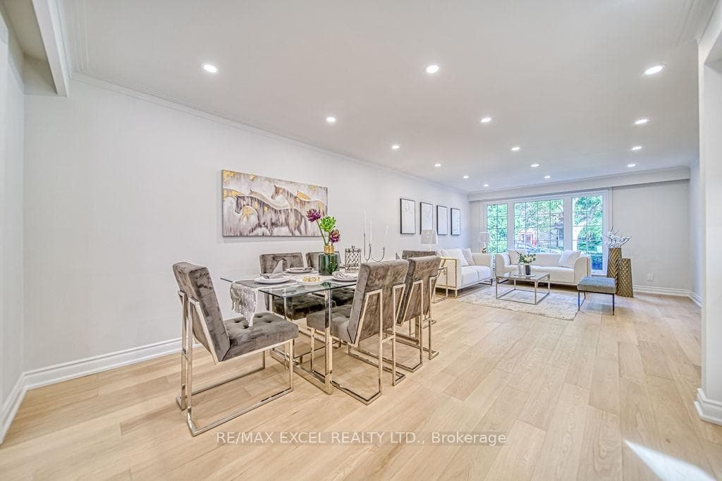 24 Bridlewood Boulevard photo 6