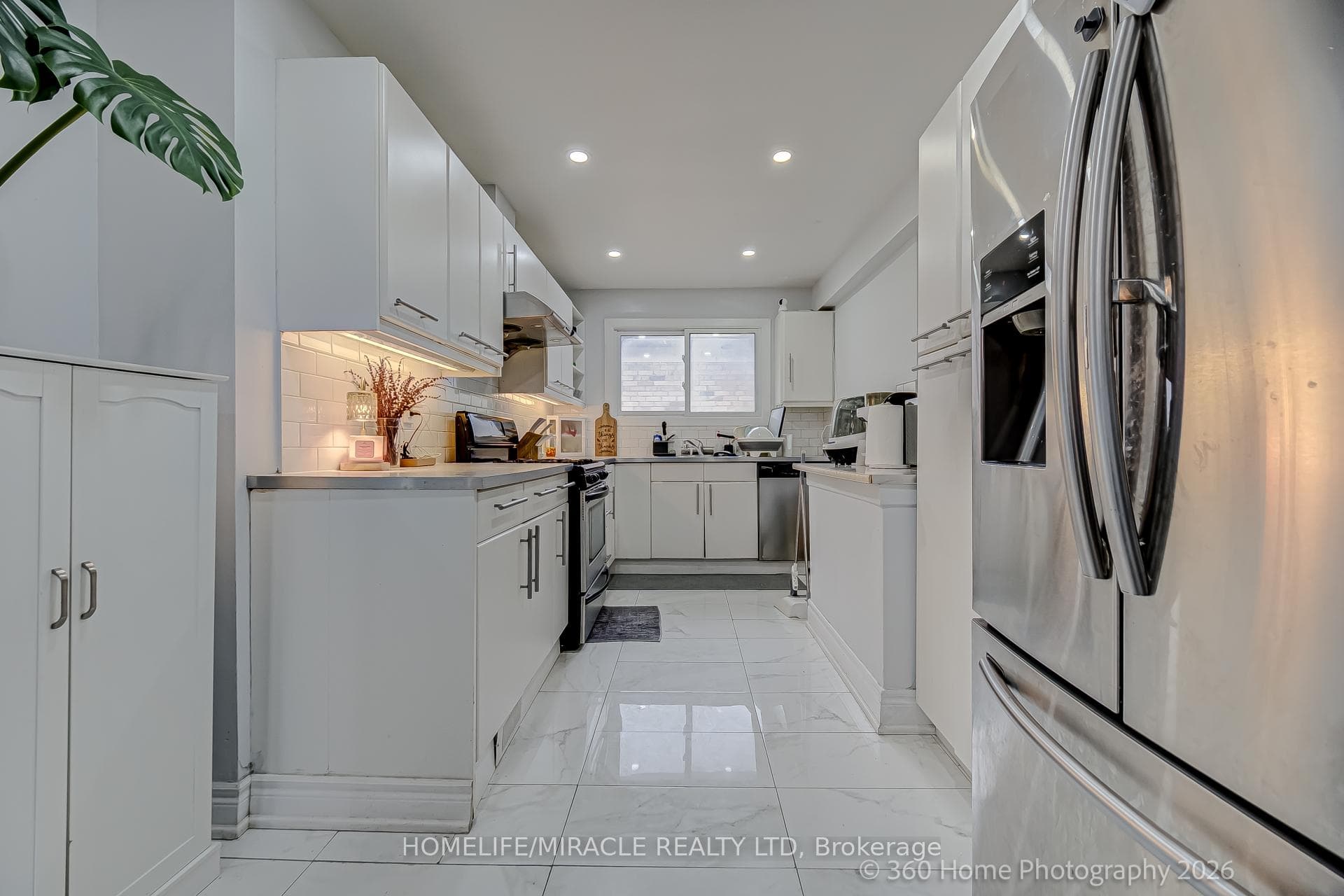 17 Montvale Drive photo 6