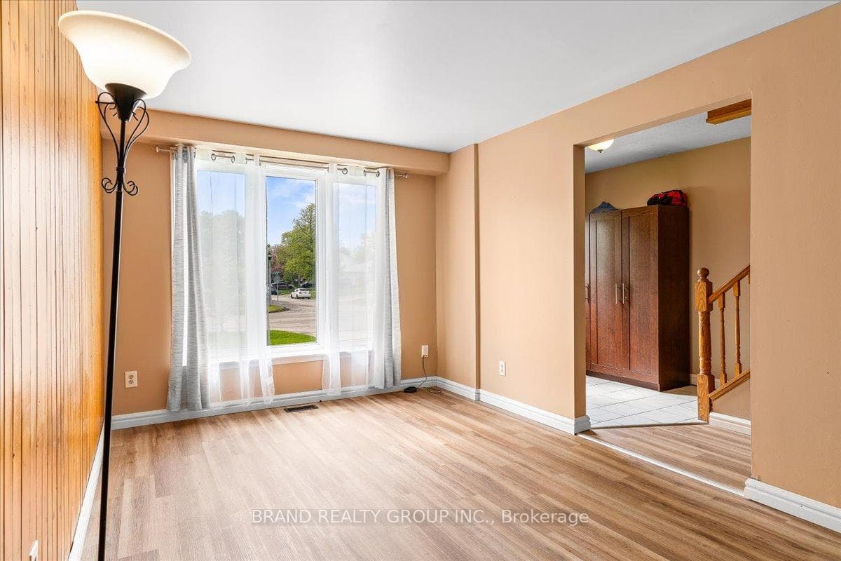1067 11th Avenue photo 9
