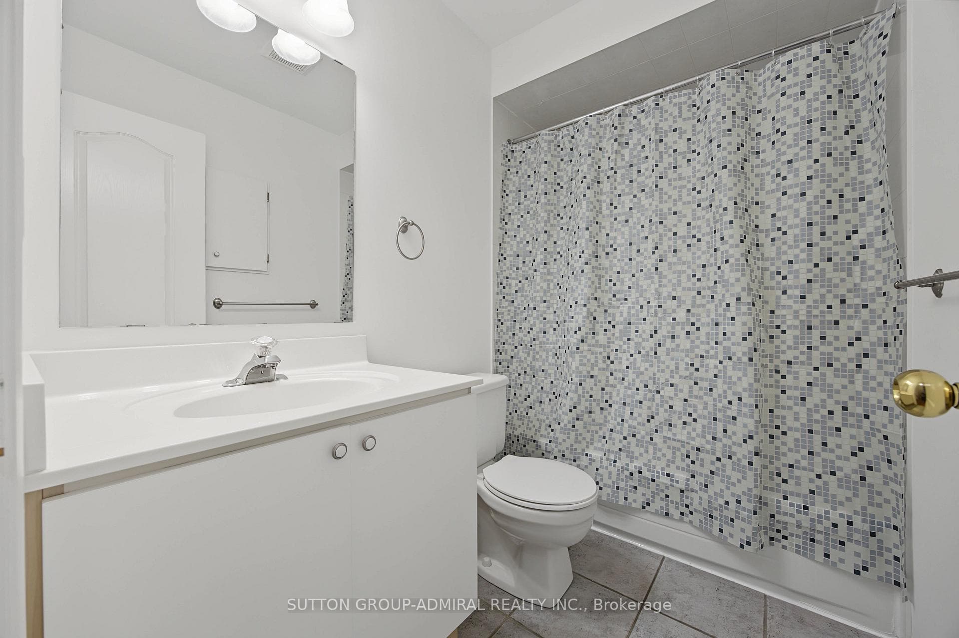 735 New Westminster Drive Unit 56 photo 10