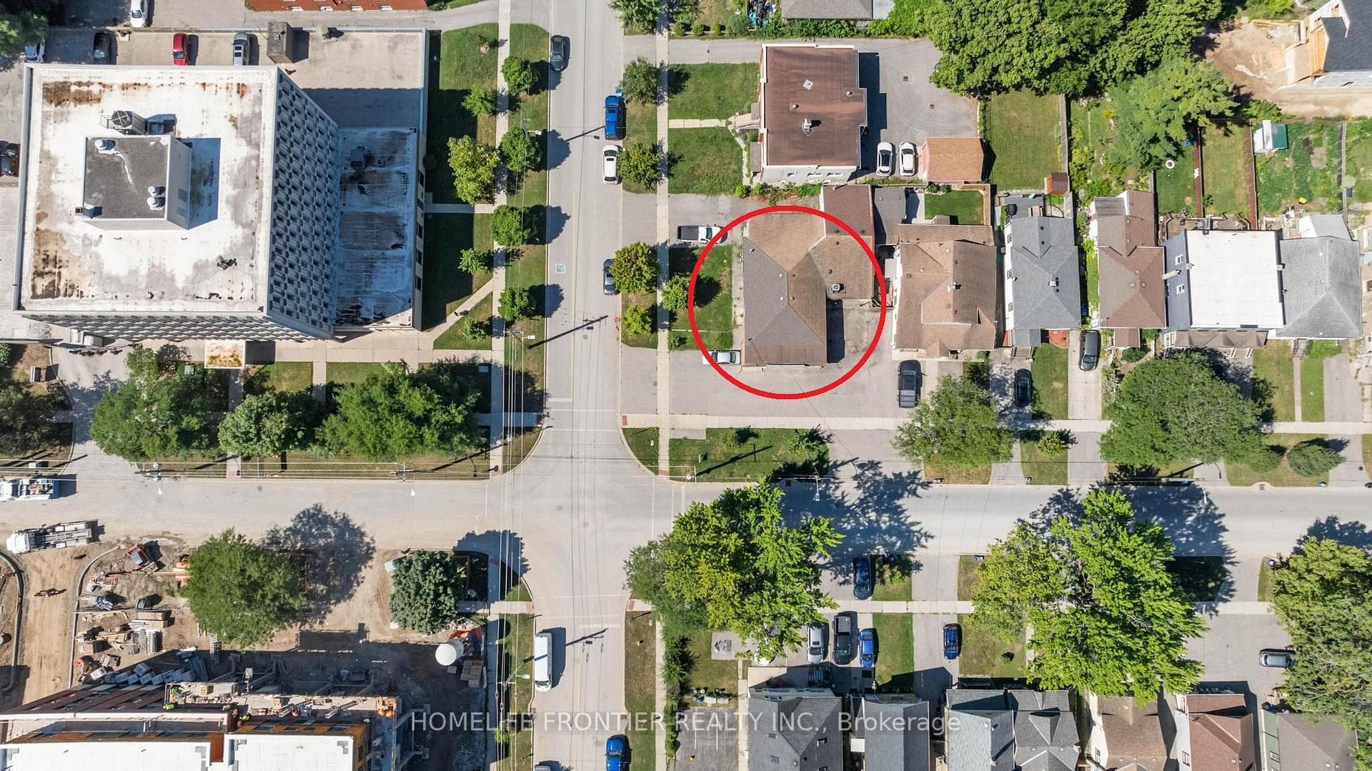131 Waterloo Street photo 3