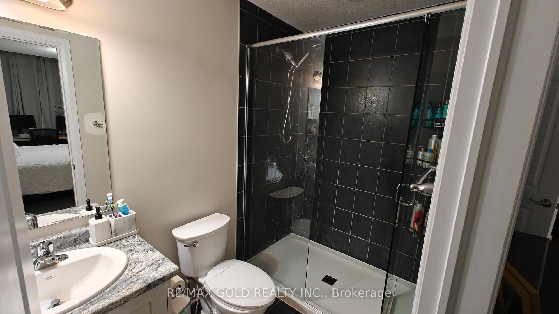69 Fenside Street photo 16