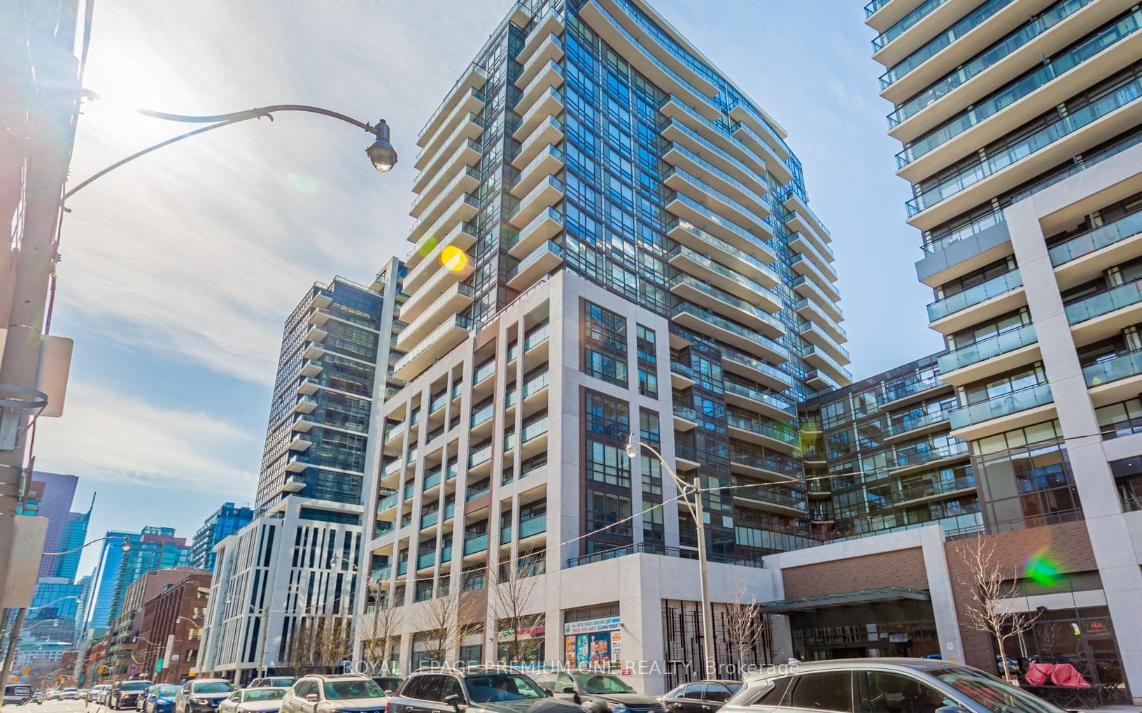 460 Adelaide Street Unit 1501 photo 1