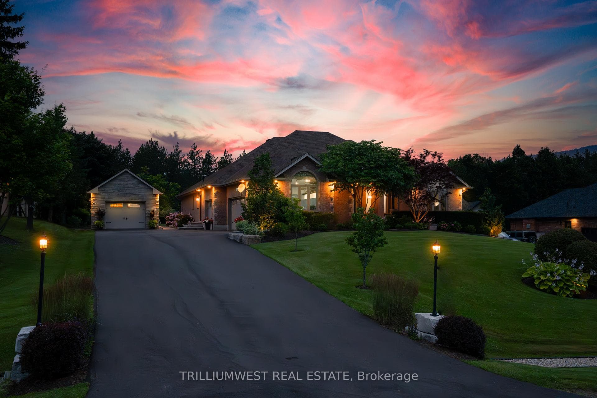 34 Telfer Glen Street photo 1