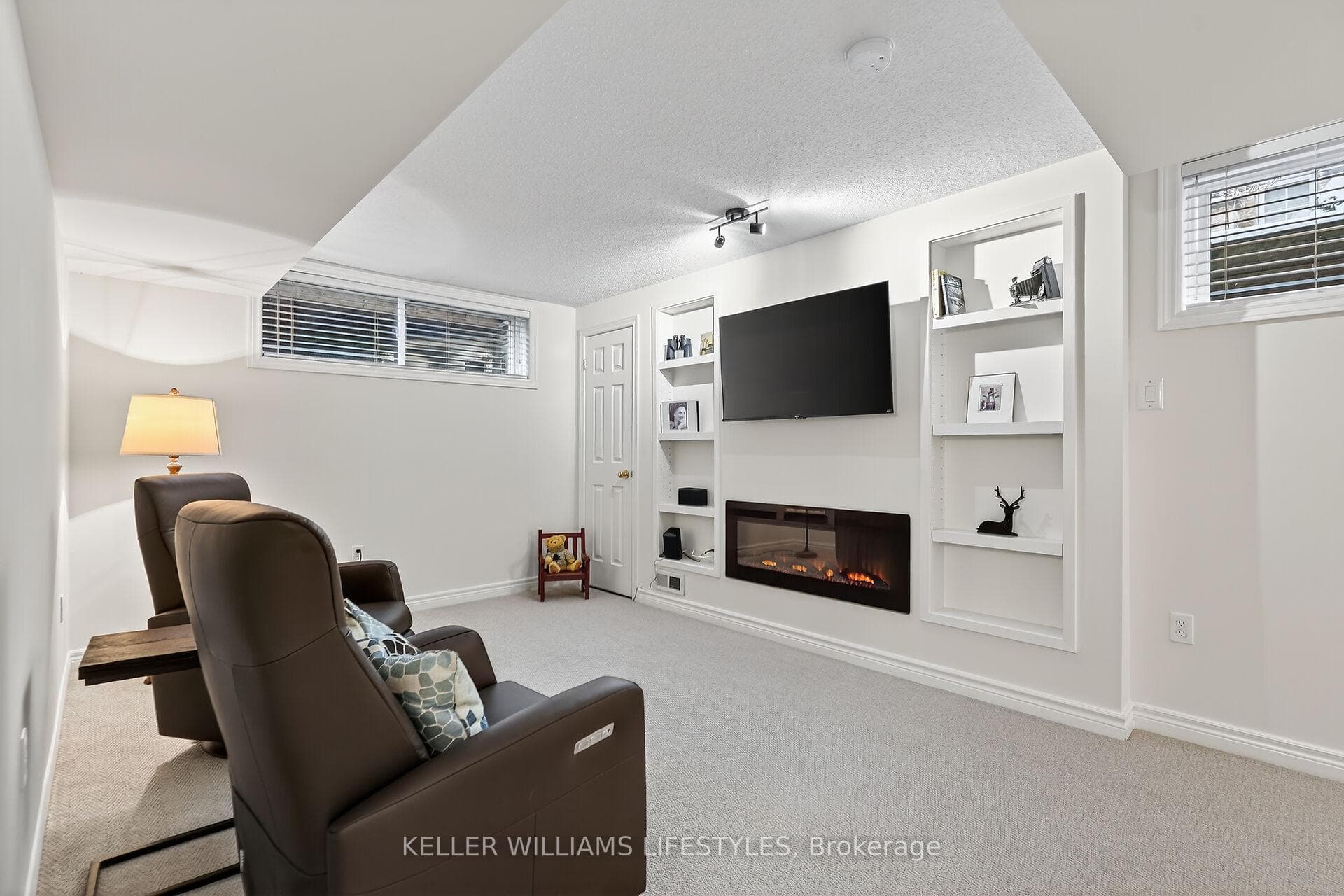 519 Riverside Drive Unit 30 photo 34