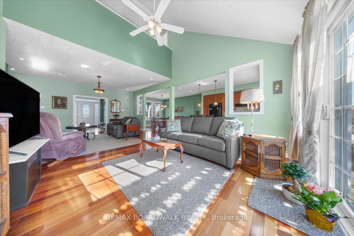 71 Horace Drive photo 8