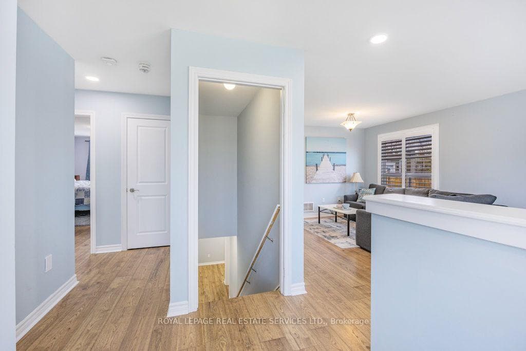 74 Robert Street photo 5