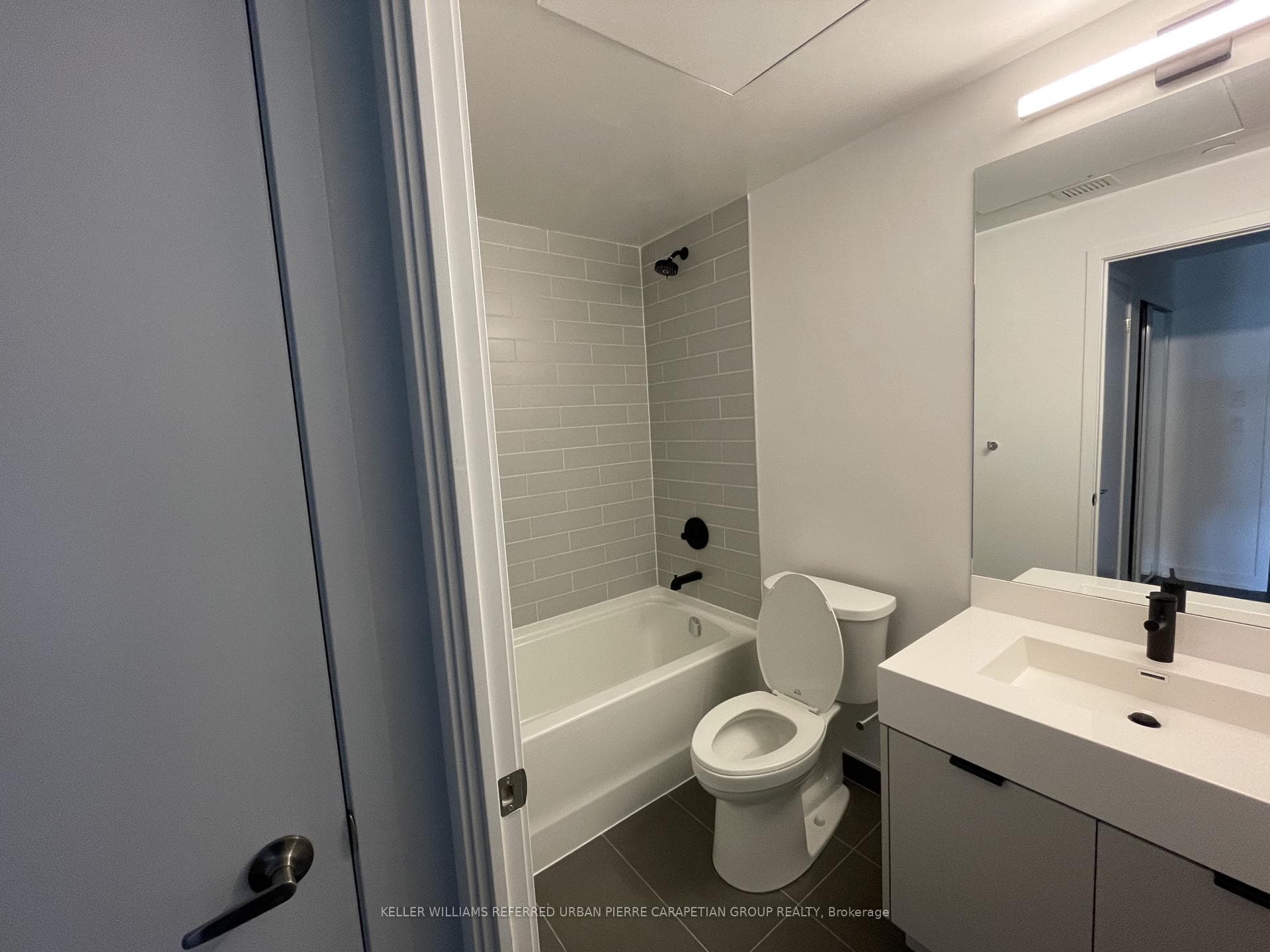 57 Brock Avenue Unit 413 photo 14