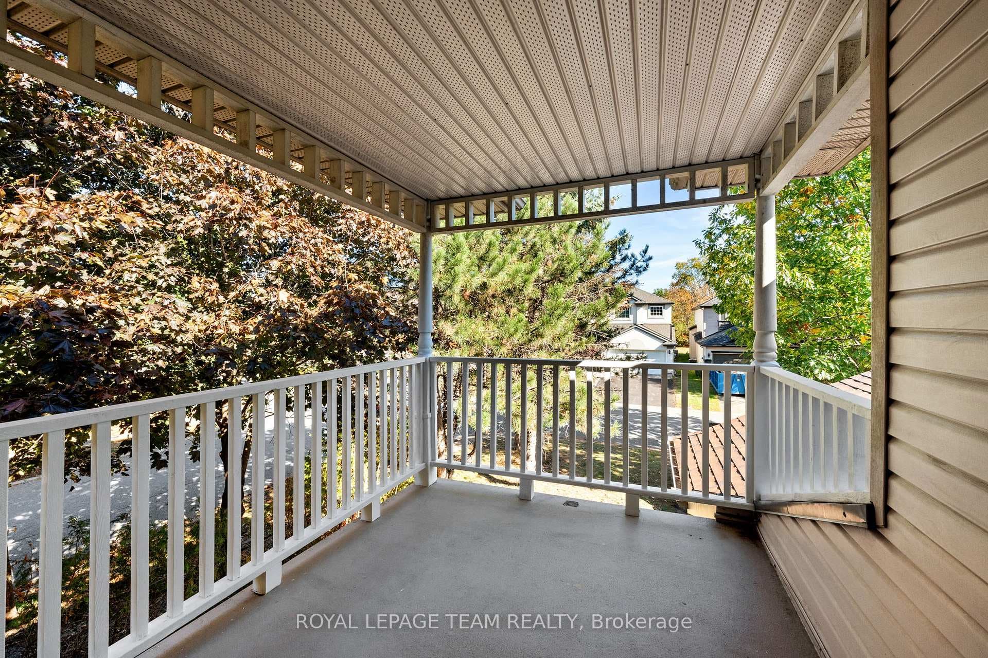27 Evanshen Crescent photo 42