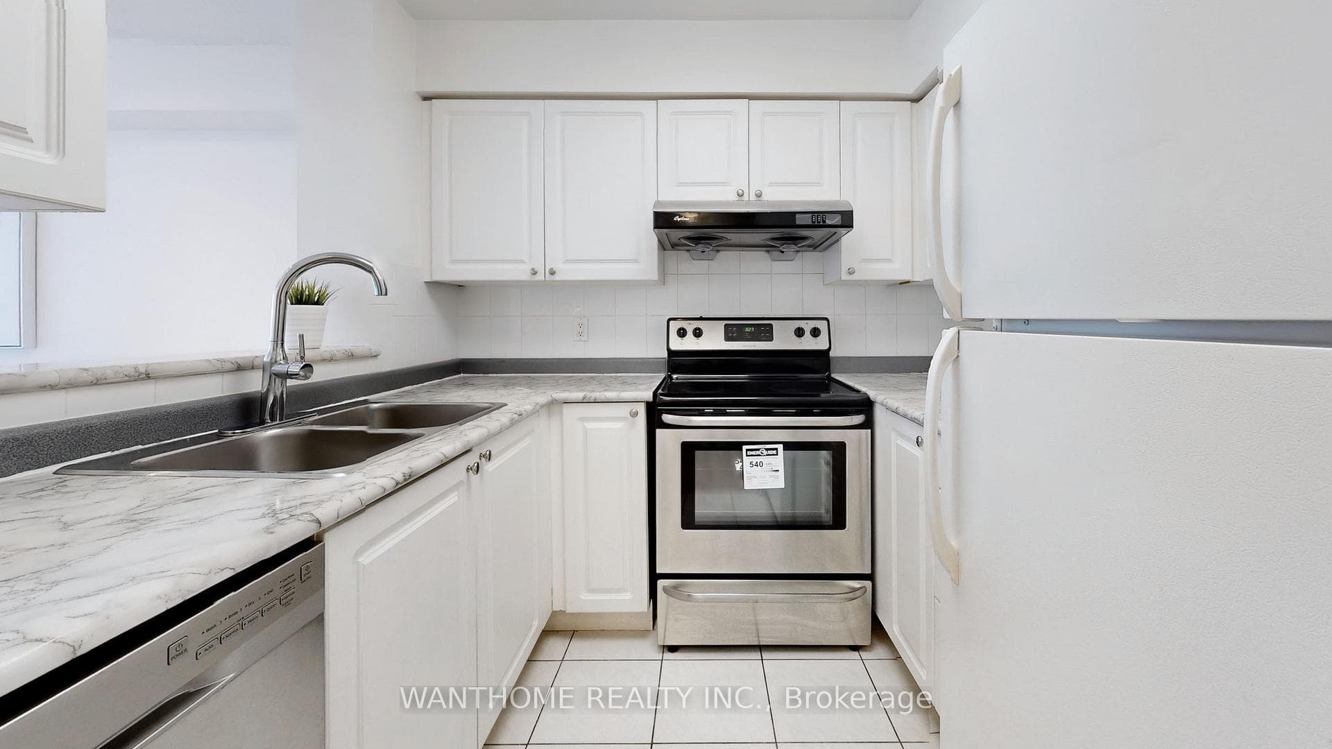 35 Finch Avenue Unit 903 photo 9